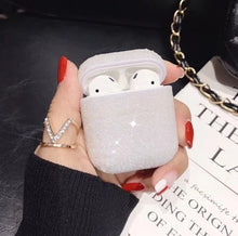 Carica l&#39;immagine nel visualizzatore di Gallery, Crystal Airpod Case
