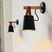 Load image into Gallery viewer, LAMPADA DA PARETE NORDICA IN LEGNO
