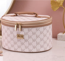 Carica l&#39;immagine nel visualizzatore di Gallery, Large-capacity Cosmetic Bag Household Portable Cosmetic Storage Box
