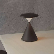 Carica l&#39;immagine nel visualizzatore di Gallery, Lampada Portatile
